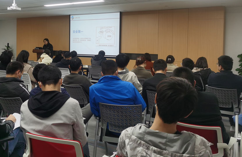 積極開(kāi)展安全生產(chǎn)培訓(xùn)，提高企業(yè)安全生產(chǎn)意識(shí)